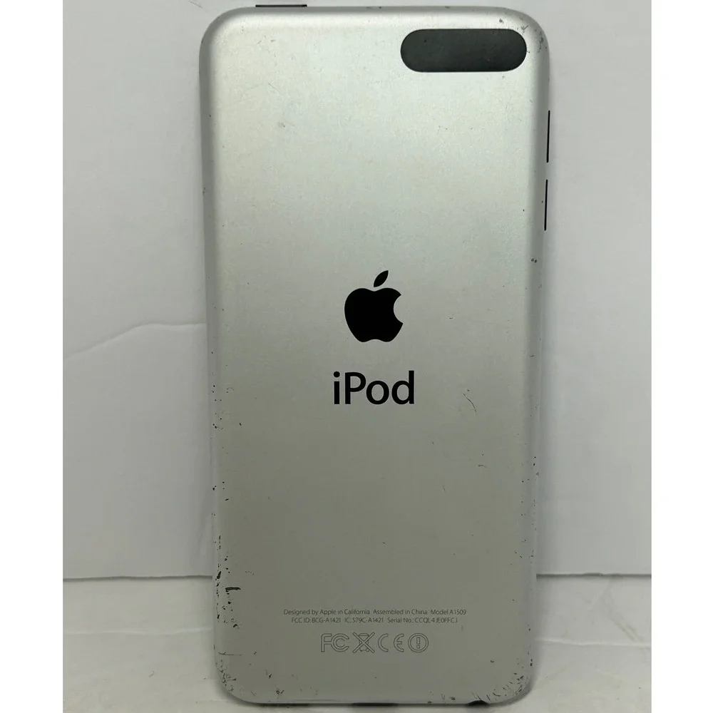 Apple iPod Touch 5th Generation 16GB Silver (A1509) Parts Only Cracked Turns On‎